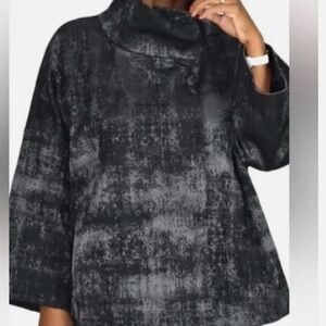 Eileen Fisher-Black+gray Grandeur  3 snap button blazer with 2 pockets.Size M